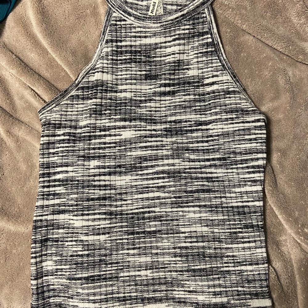 Women’s tank shirt